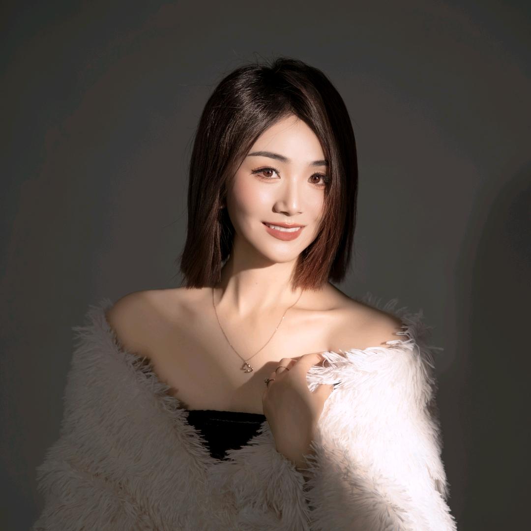 ღ᭄ꦿ喏～做个哇塞の小姐姐 ོ࿐