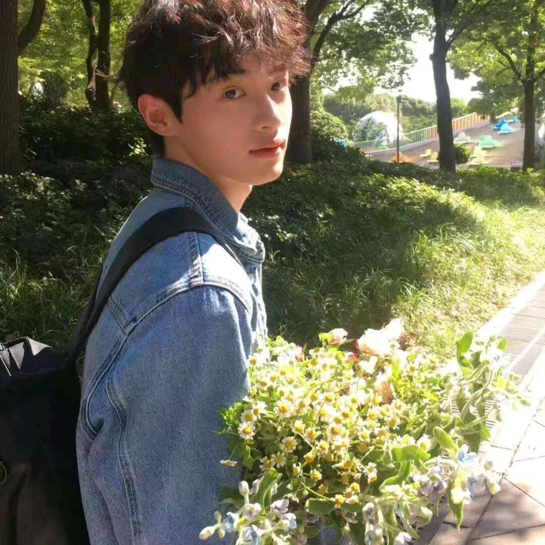 玩跨境的小范~