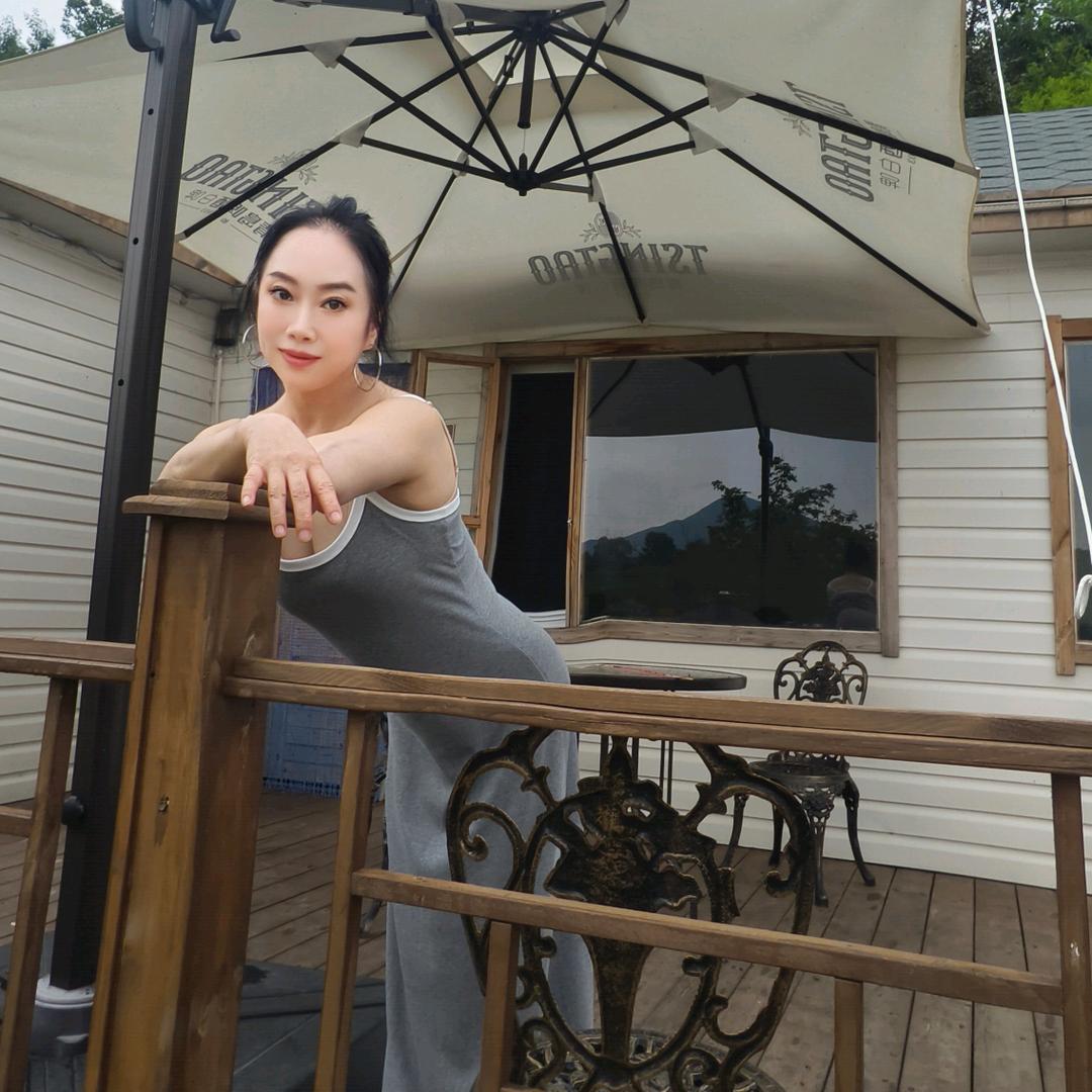 👯软耳兔兔👯（拒绝私聊）