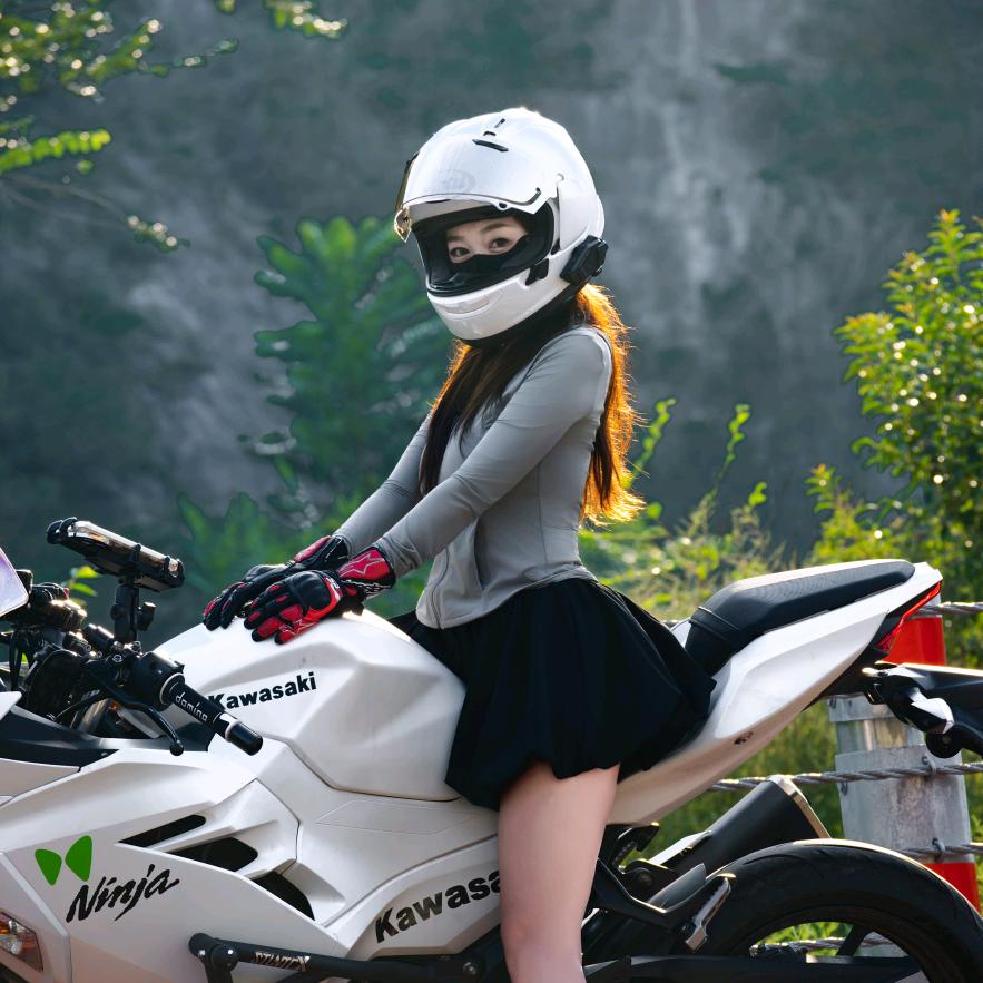 芹泽香菜
