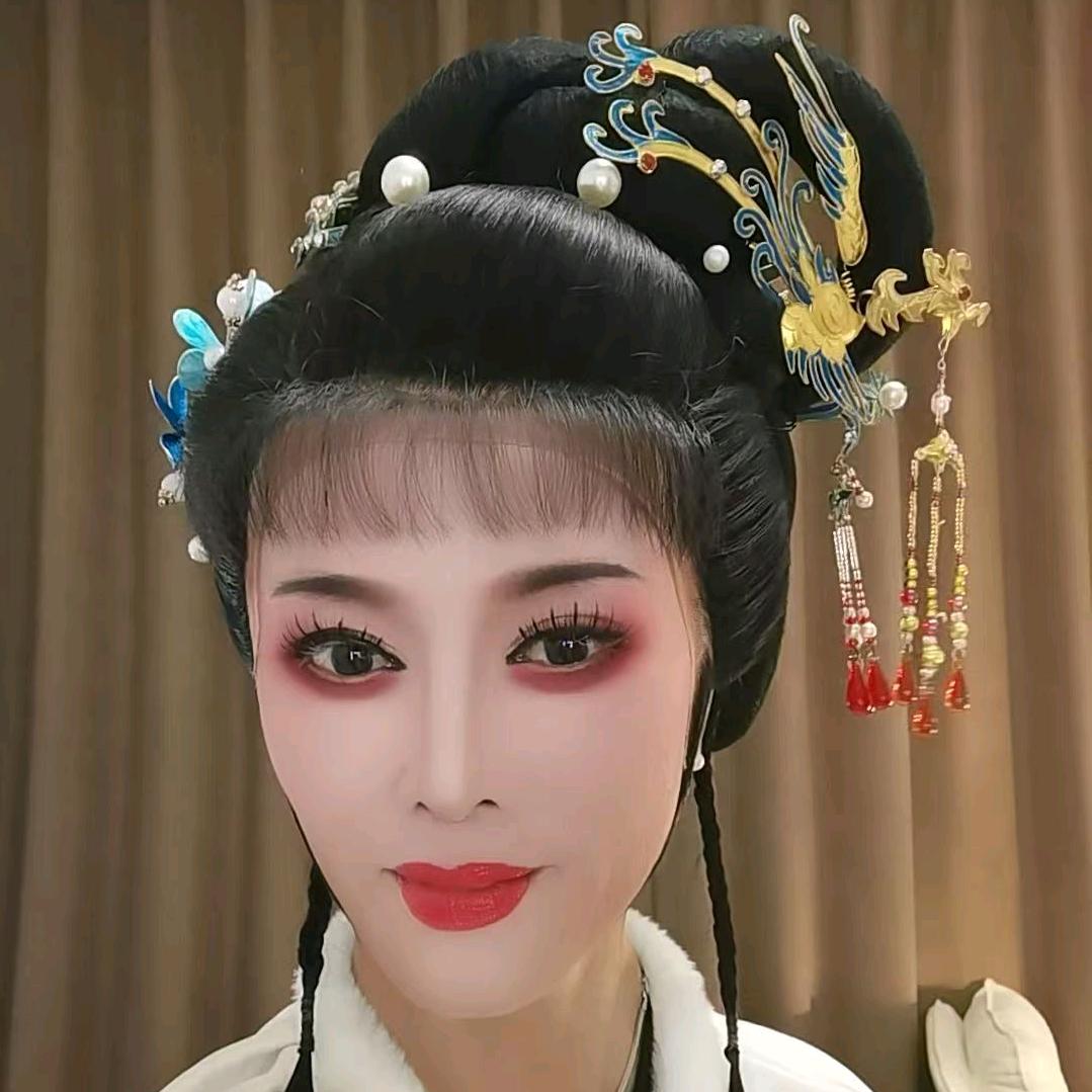 林 子 清 👑小七戚