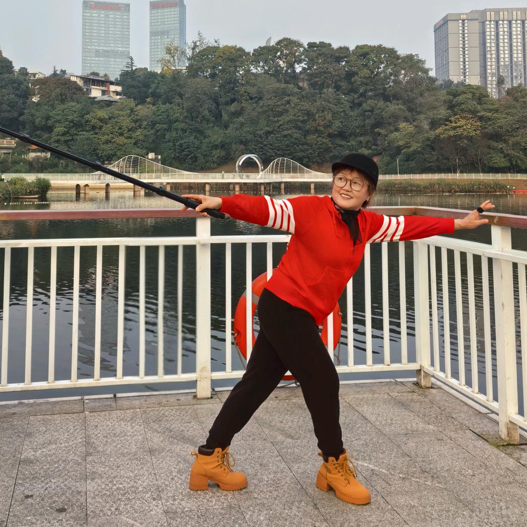 A幸福慧姐（户外走播）