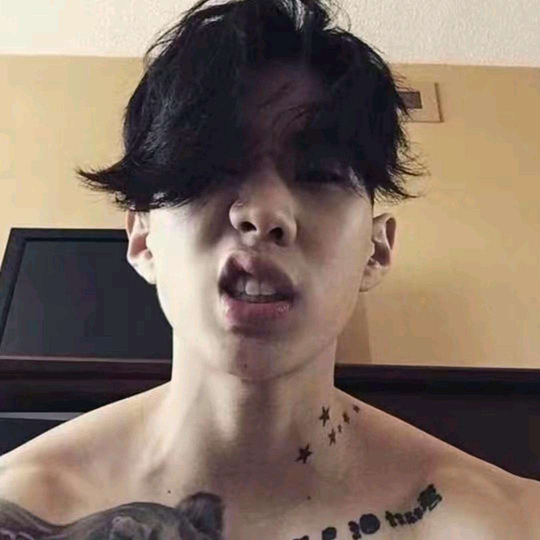 你喜欢周杰伦.