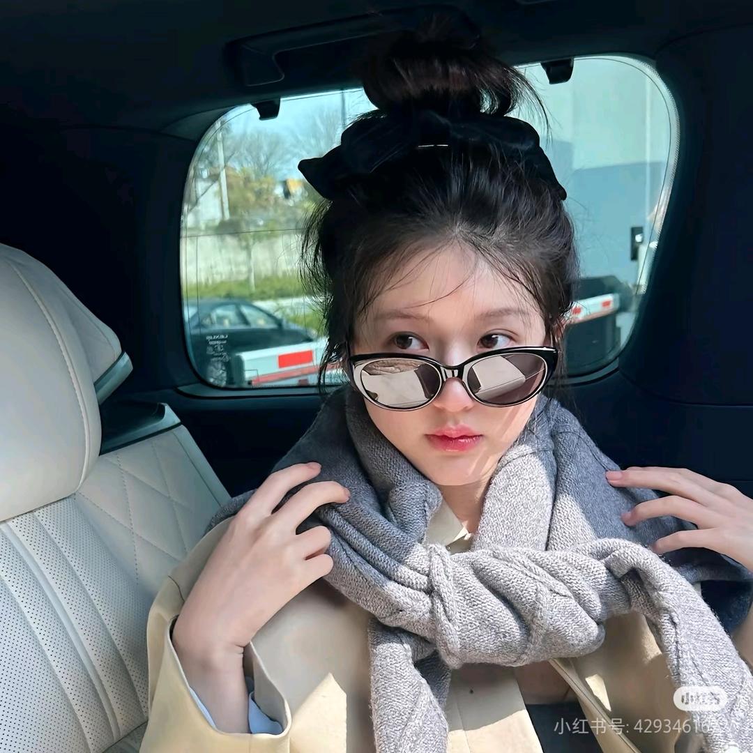 小鸡爱吃香菜。