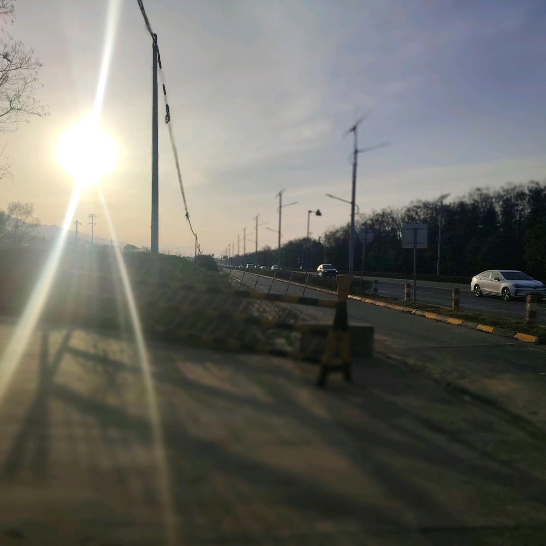 你好，晚安 ！ ！ ！