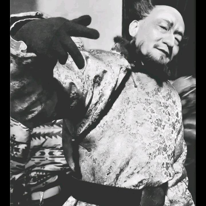 ο▬▬▬▬▬▬◙▅▅▆▆▆▇◤