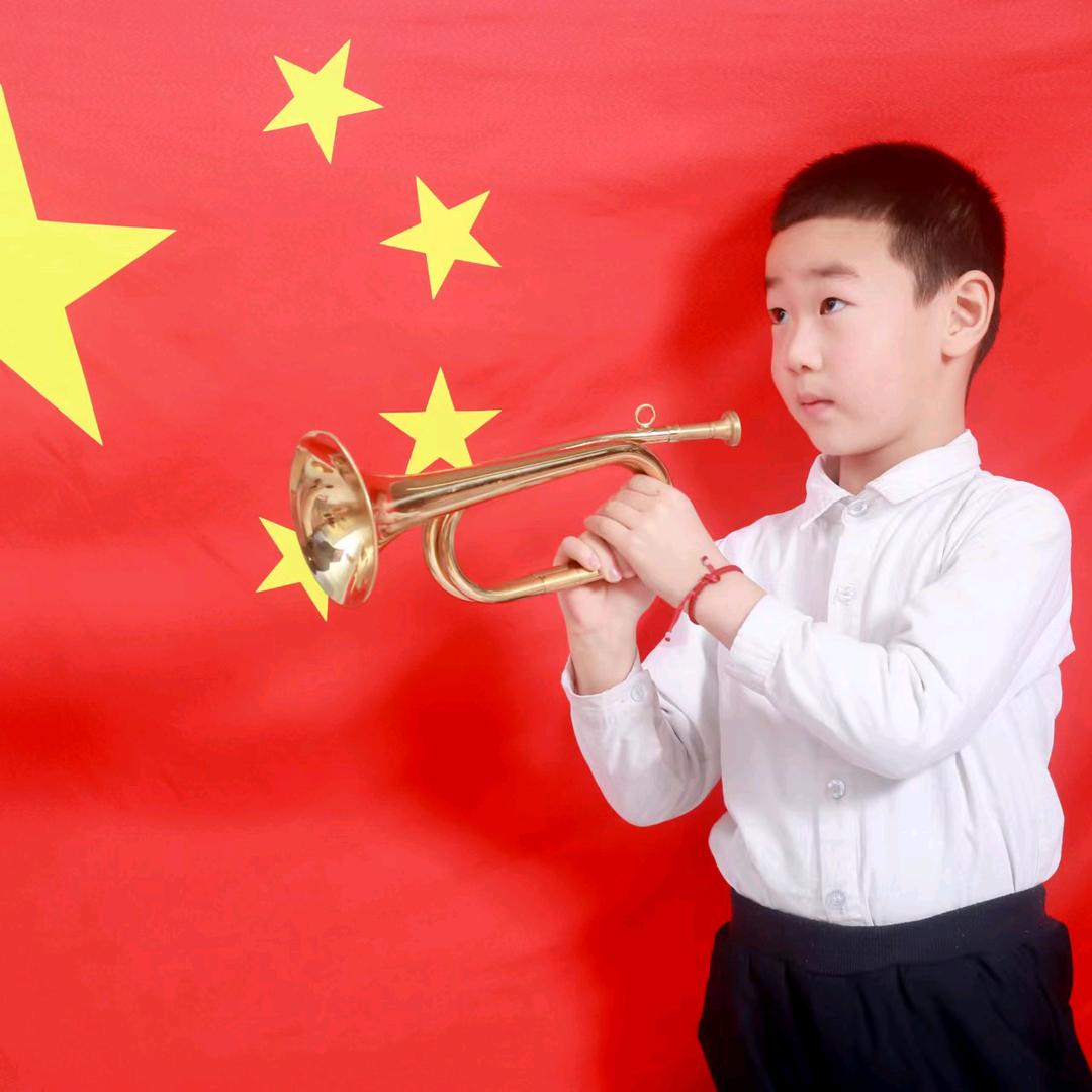 鲍龙志