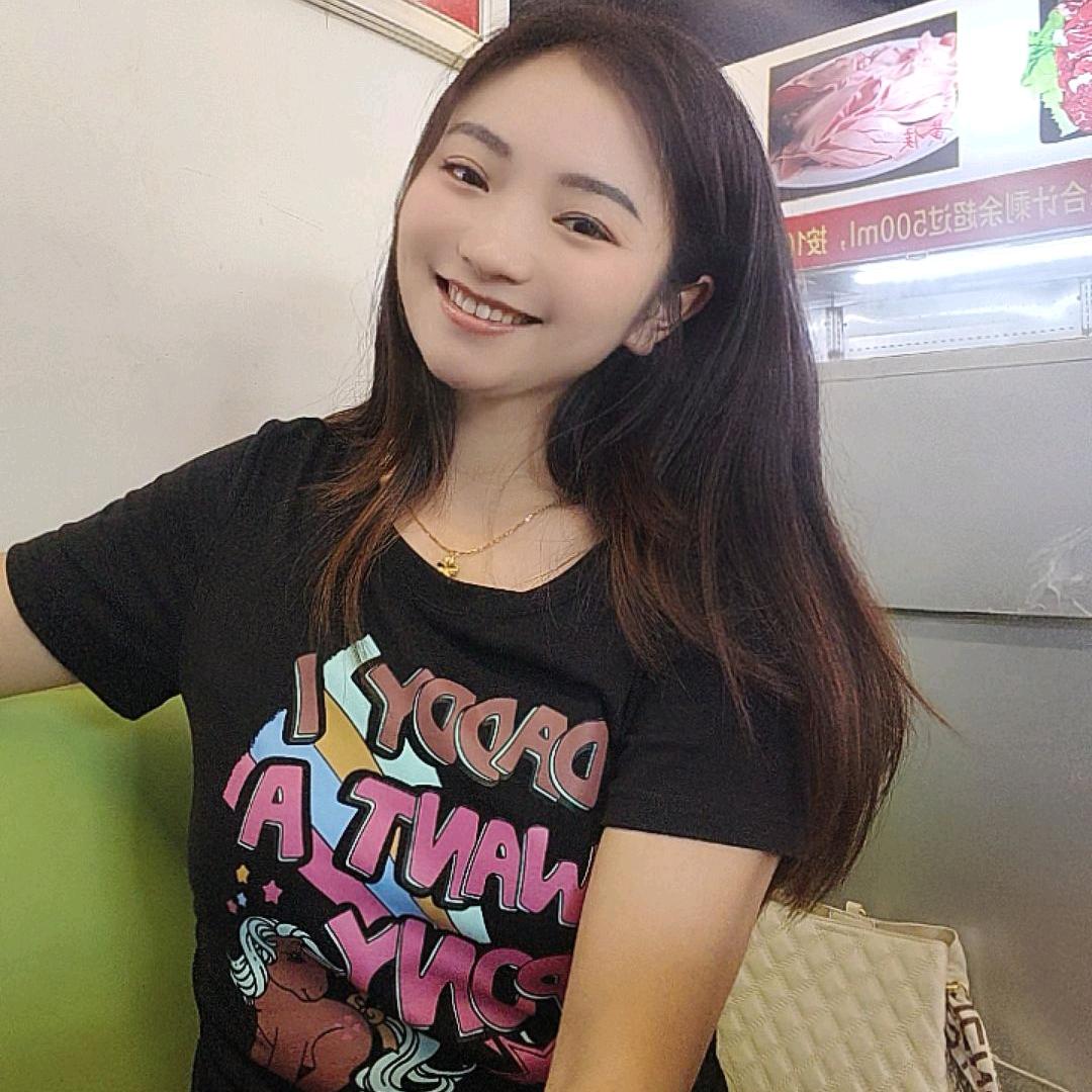 东霞会发光🌟