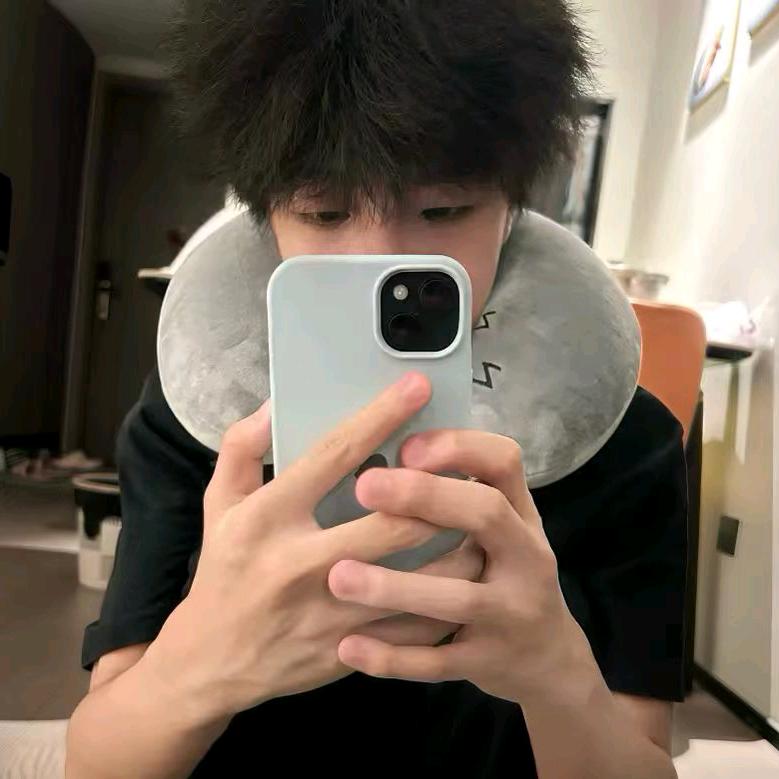 林小乐.