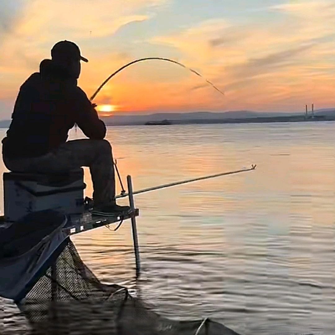 ぃ，人无再少年