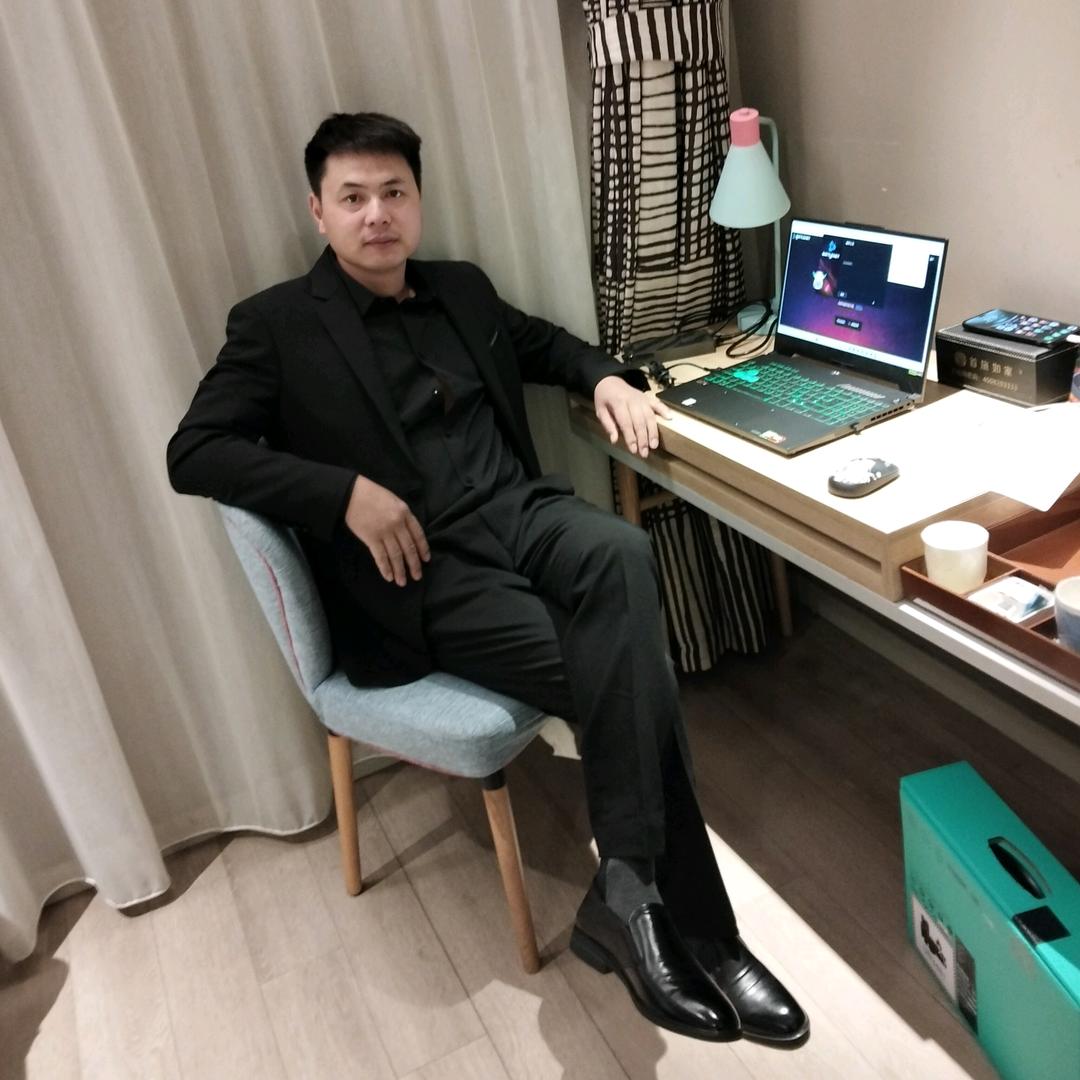 吴奖胜粉刷
