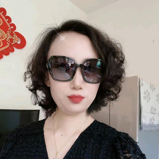 💋艳儿