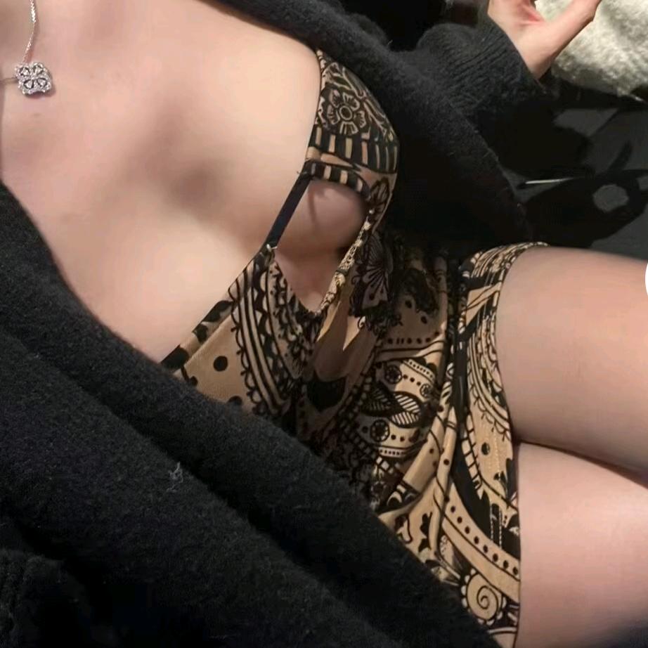 小妖精👿👿👿