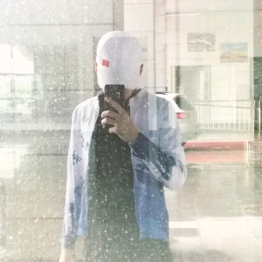 刘梓鹏儿～～～～