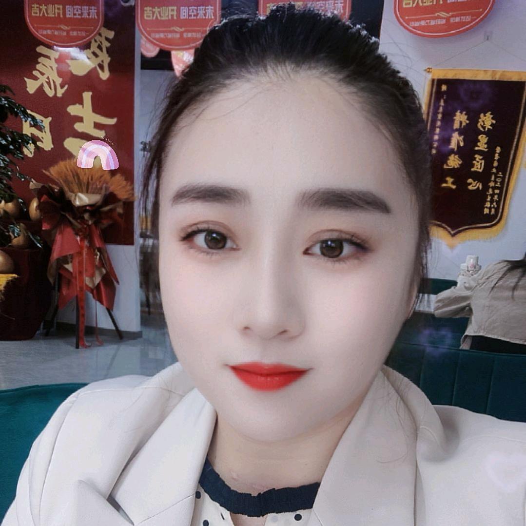 未来空间装饰-云姐