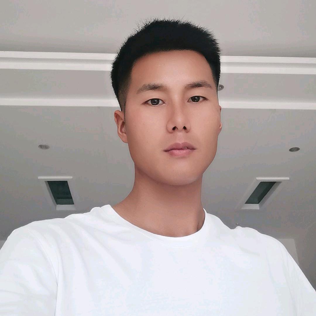 龙哥在努力