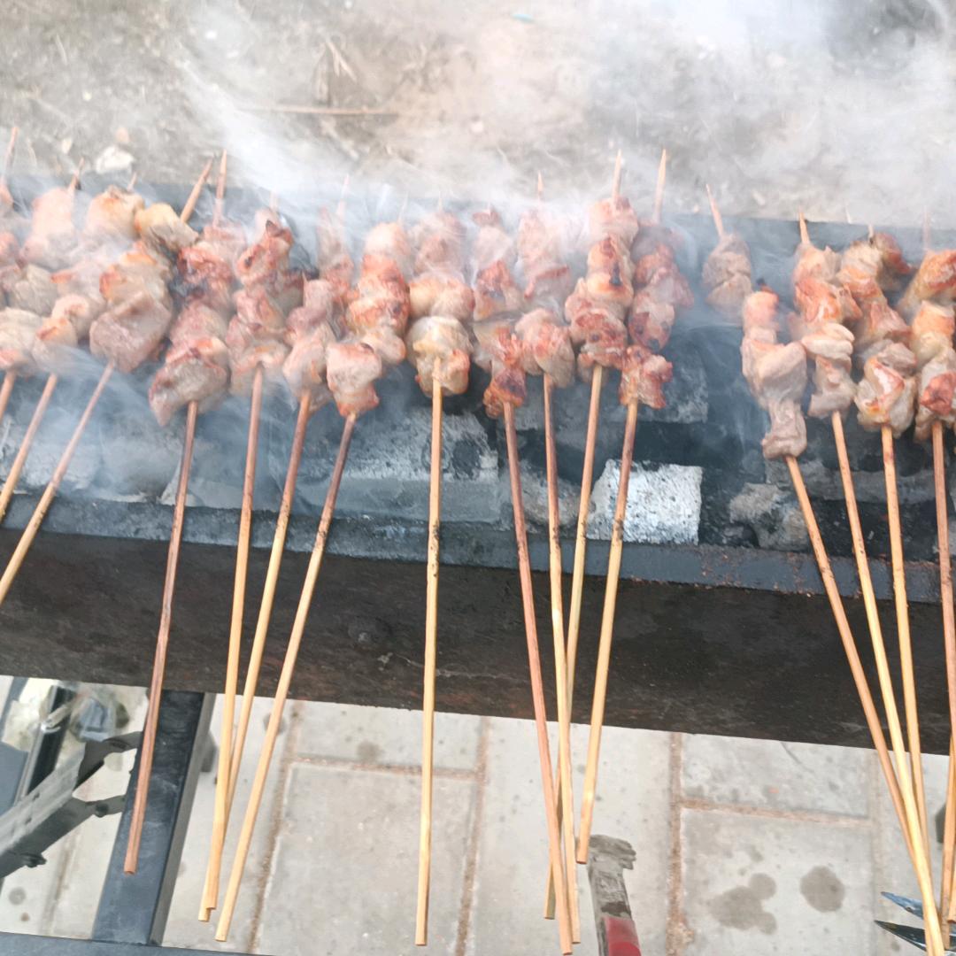 炉边烧烤溜达串