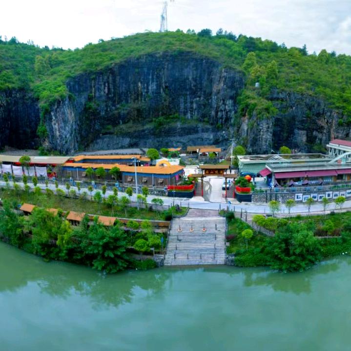 澜悦山庄官方号