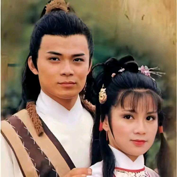 王爷出宫寻妃子。