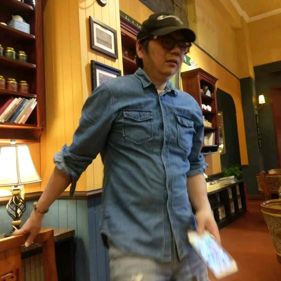 这个导演很扯淡。