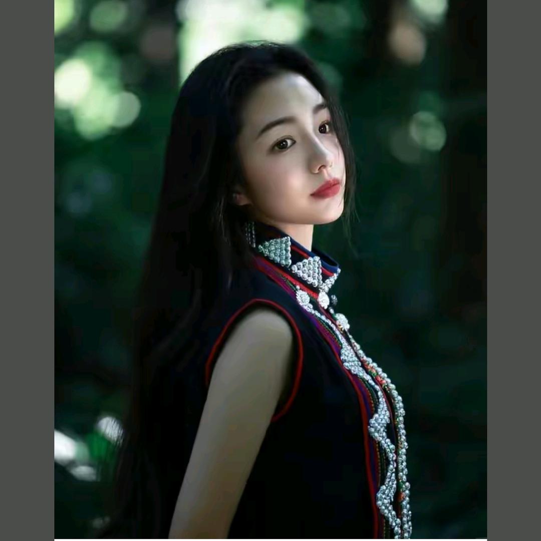 杨杨得尹
