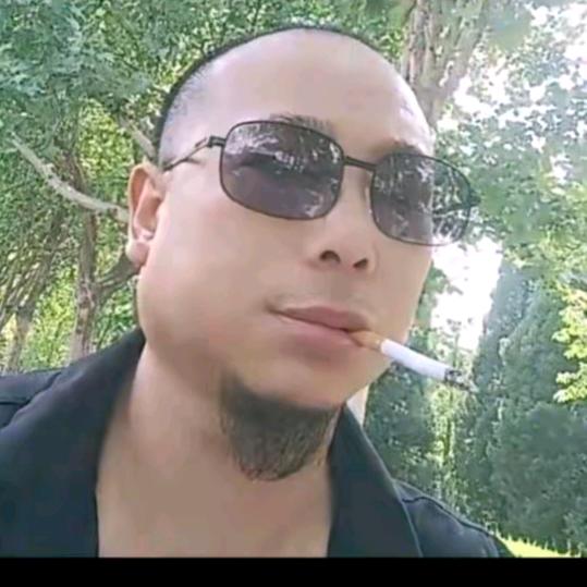 本是青灯不归客！却因少妇恋红尘