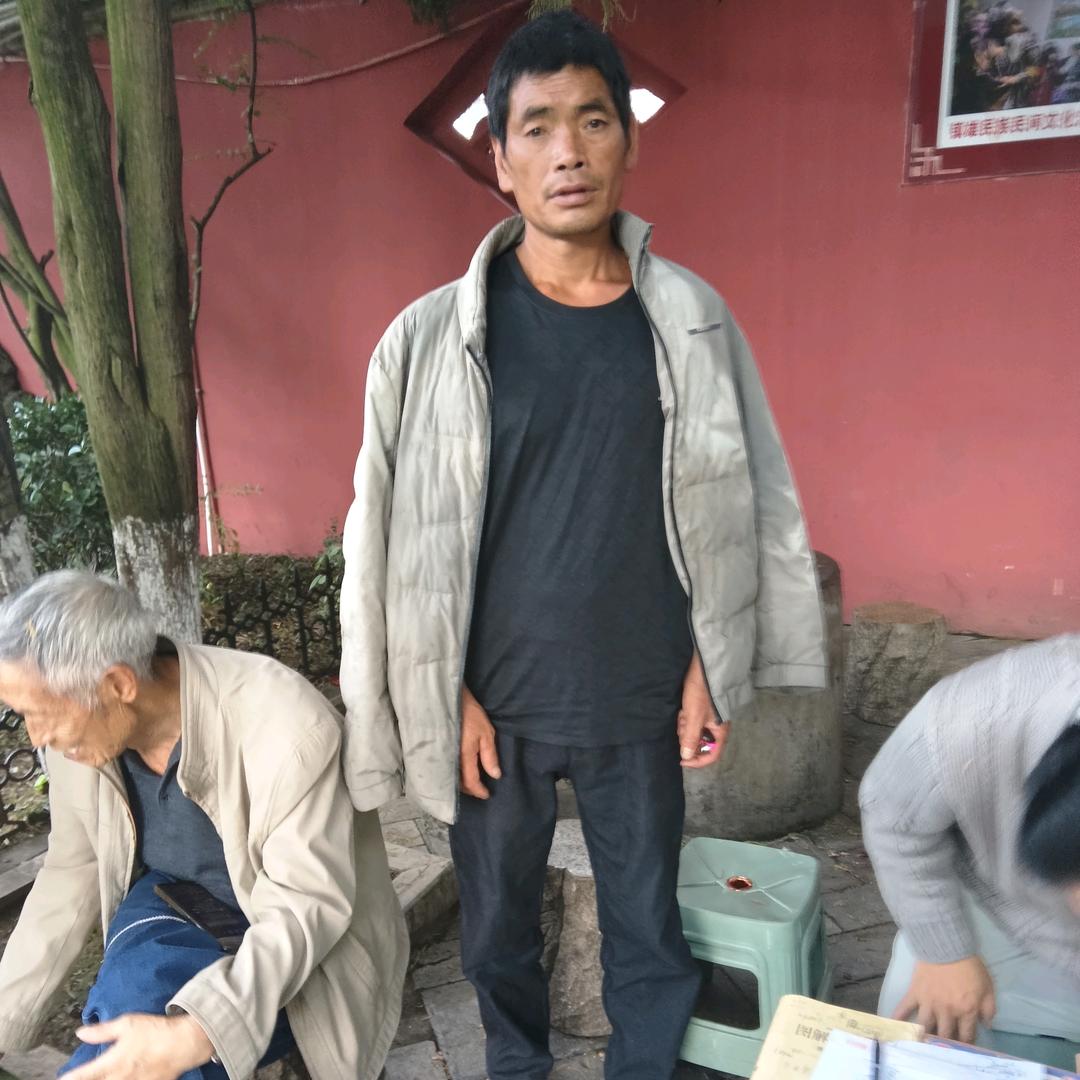 万煜钧