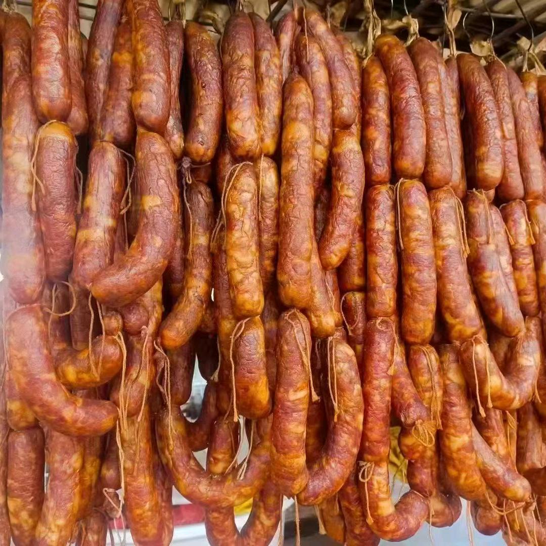 小草坝彭友帅加工排骨香肠