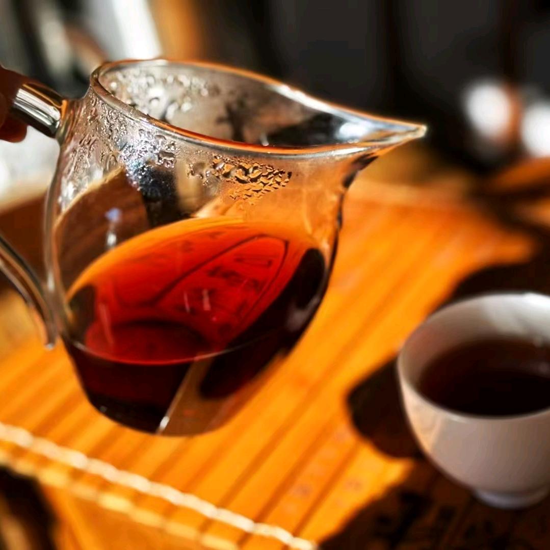 爱喝茶的老阿姨