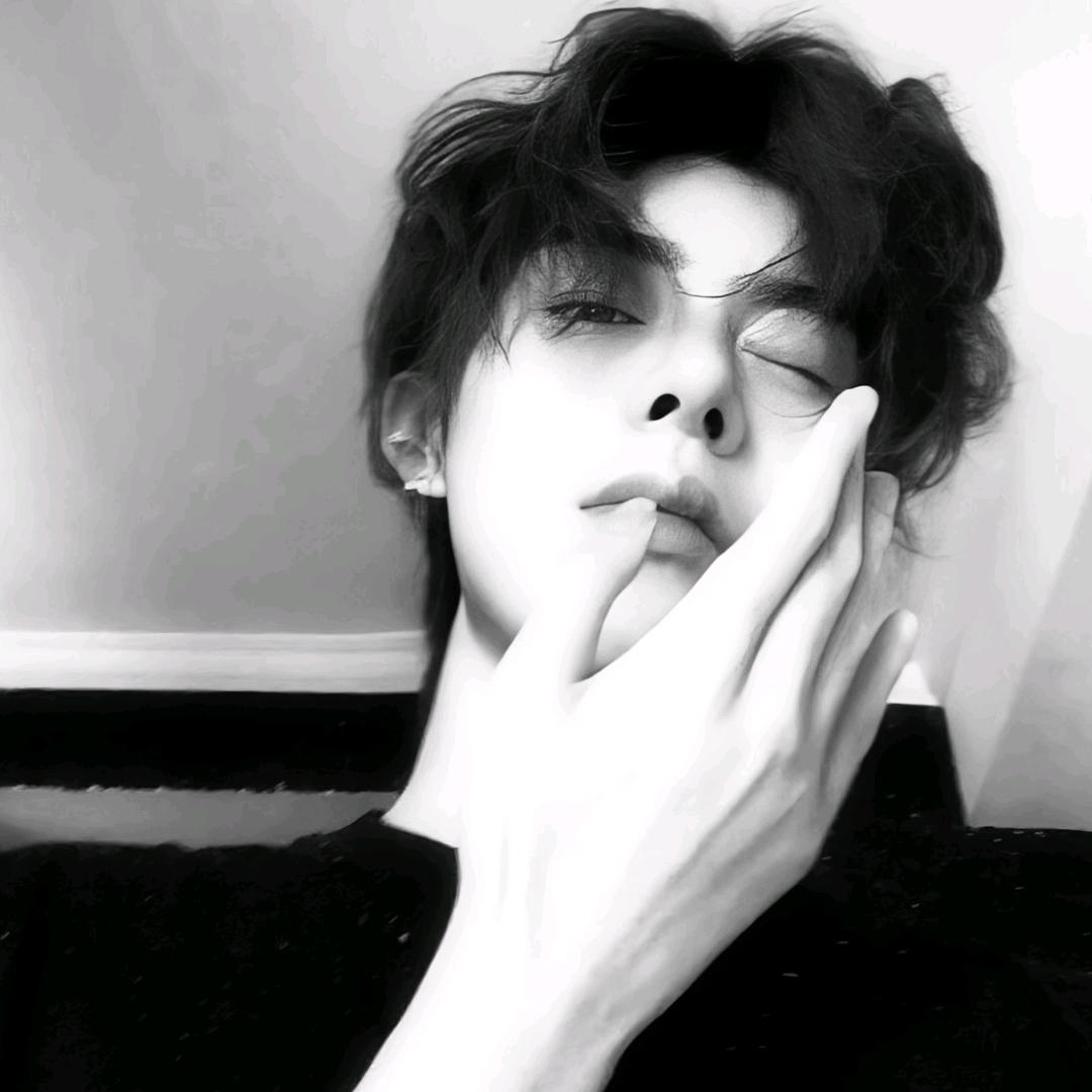 𝑻. 秋