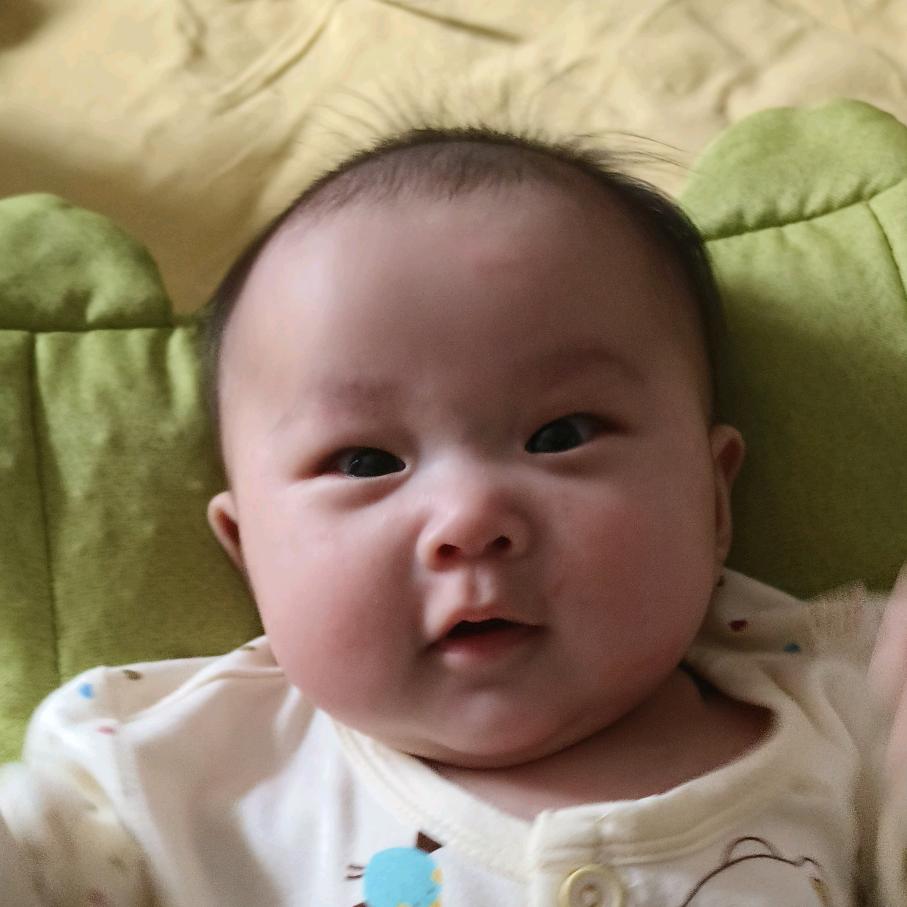 奶奶的小肉包