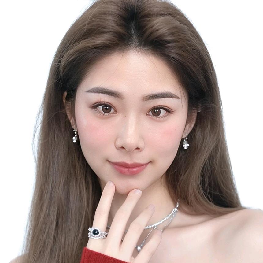 红豆 (雅雅）💄 💃🏻  ❤️