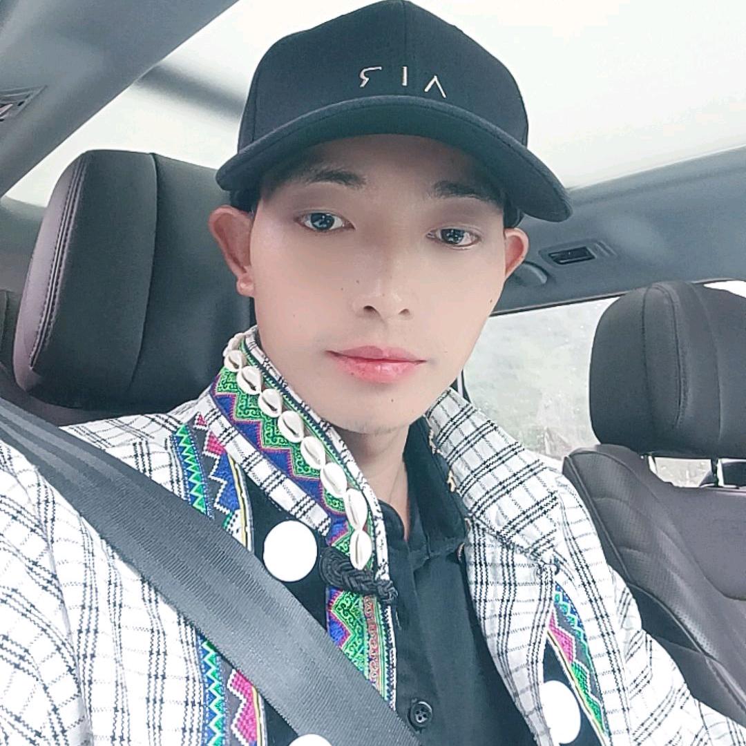 无人机吊运  打农药