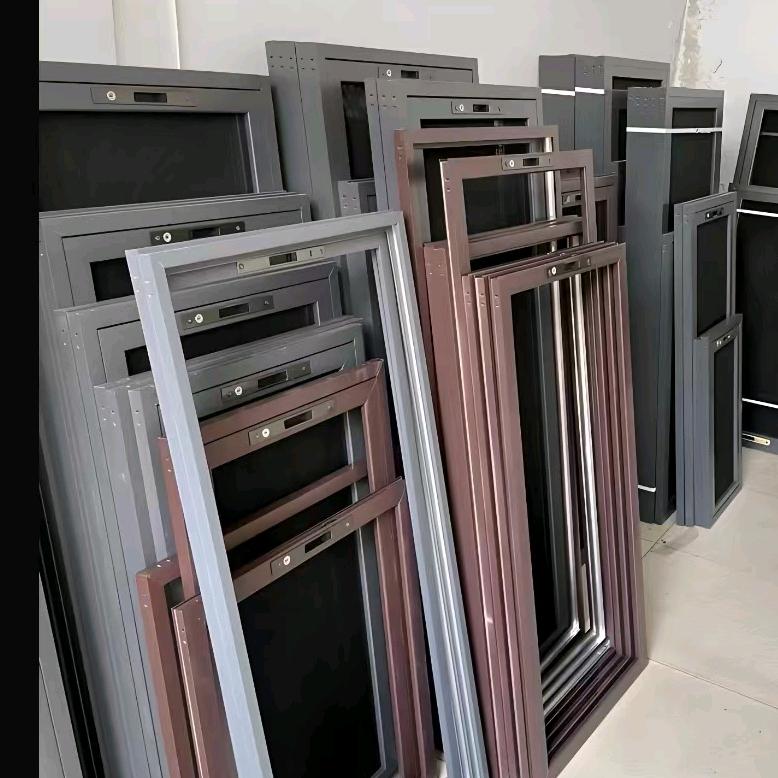 金鹏门窗纱窗纱门定制工厂