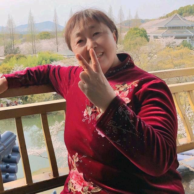用户42050304