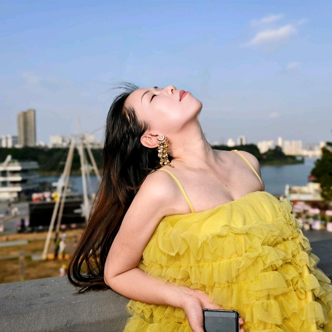 女摄鬼（可约拍）