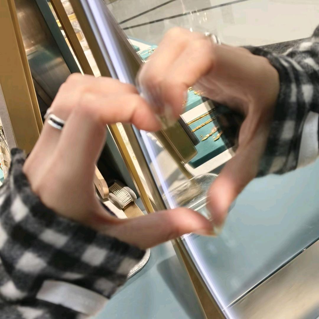 小小小瓜子、