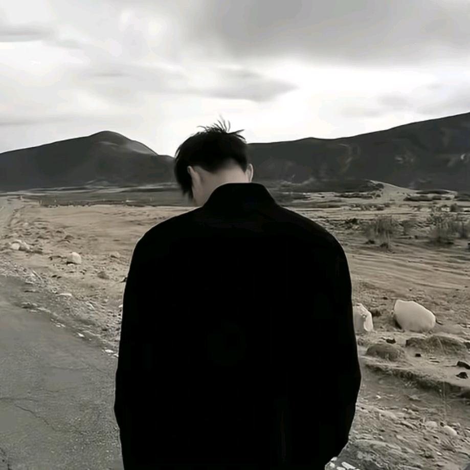 凌晨四点我看见