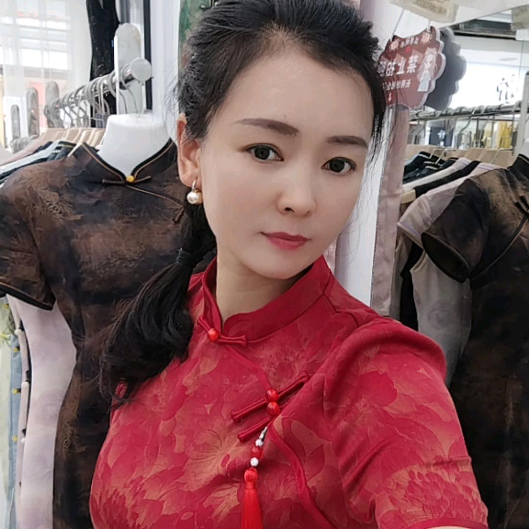 通海盐店巷倩影阁旗袍小丽