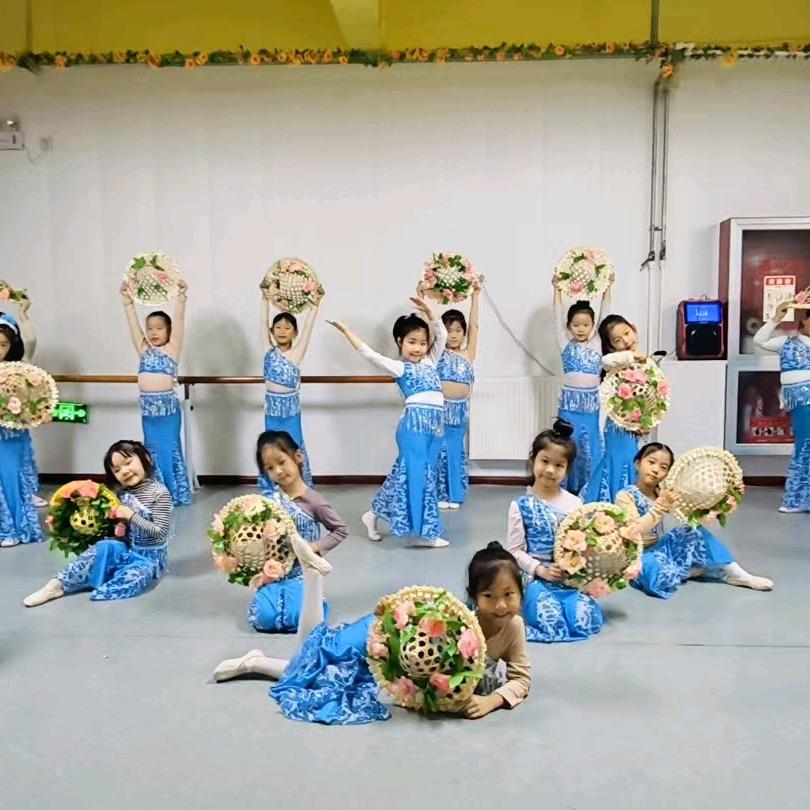 小天使津津老师