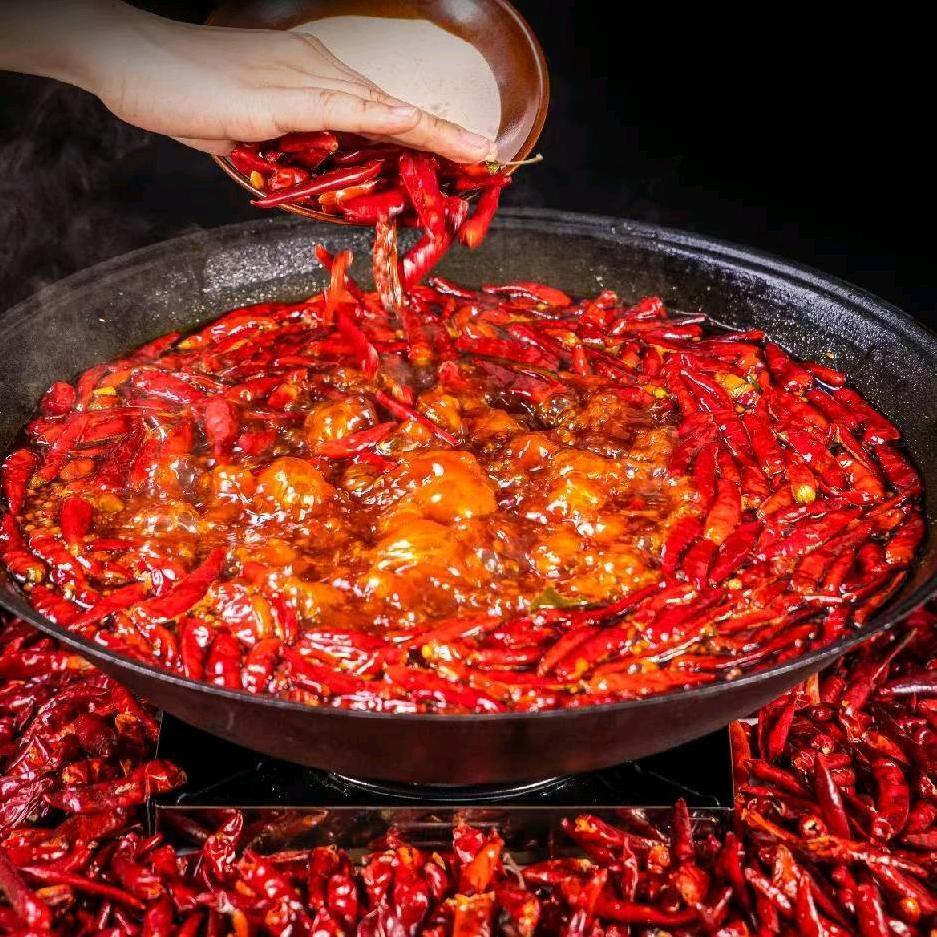 华伟做火锅～渝滋香底料工厂