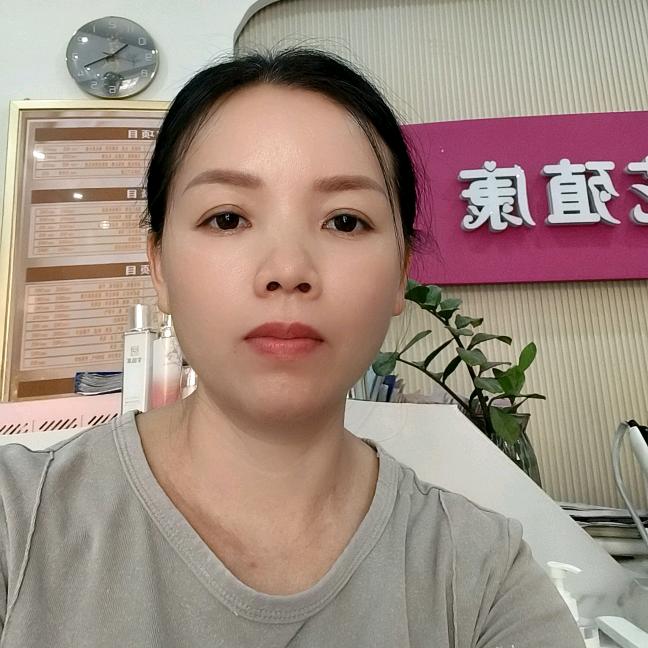 阿莲
