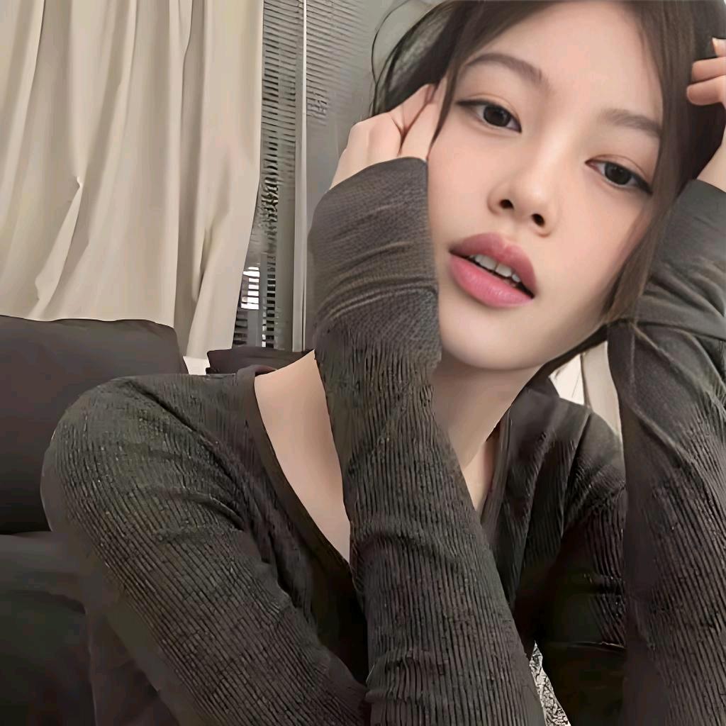 彩红色的黄