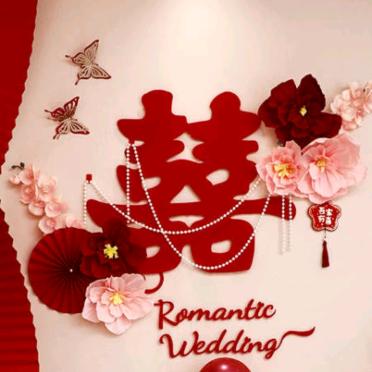 花烛喧
