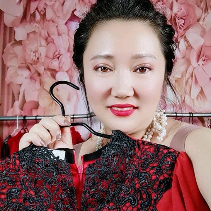 姚钱树服饰批发