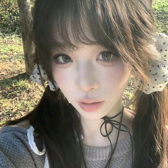 暧´_>