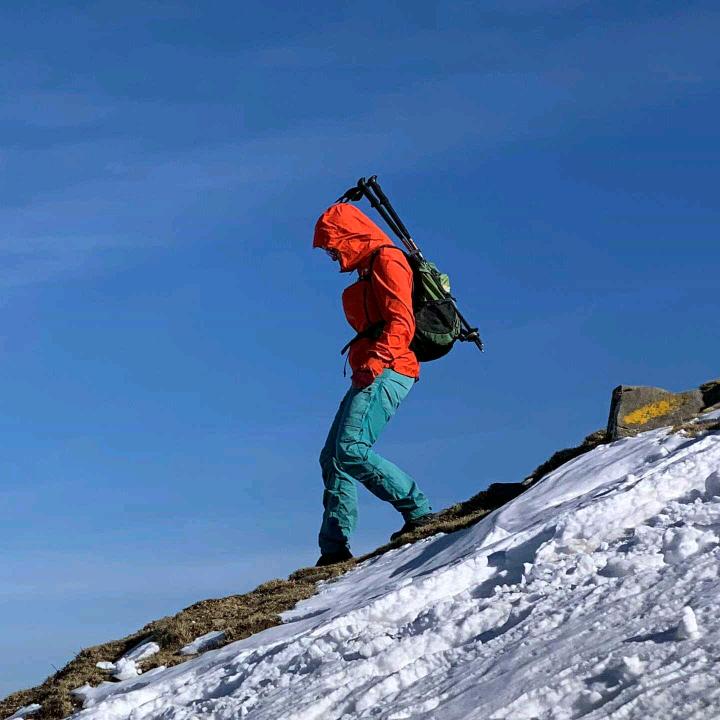 永远保持两种状态前进和微笑