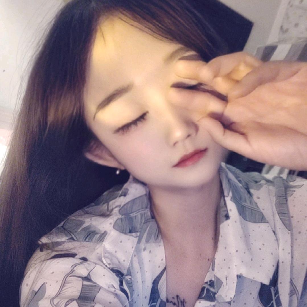 小 飞 飞  吖
