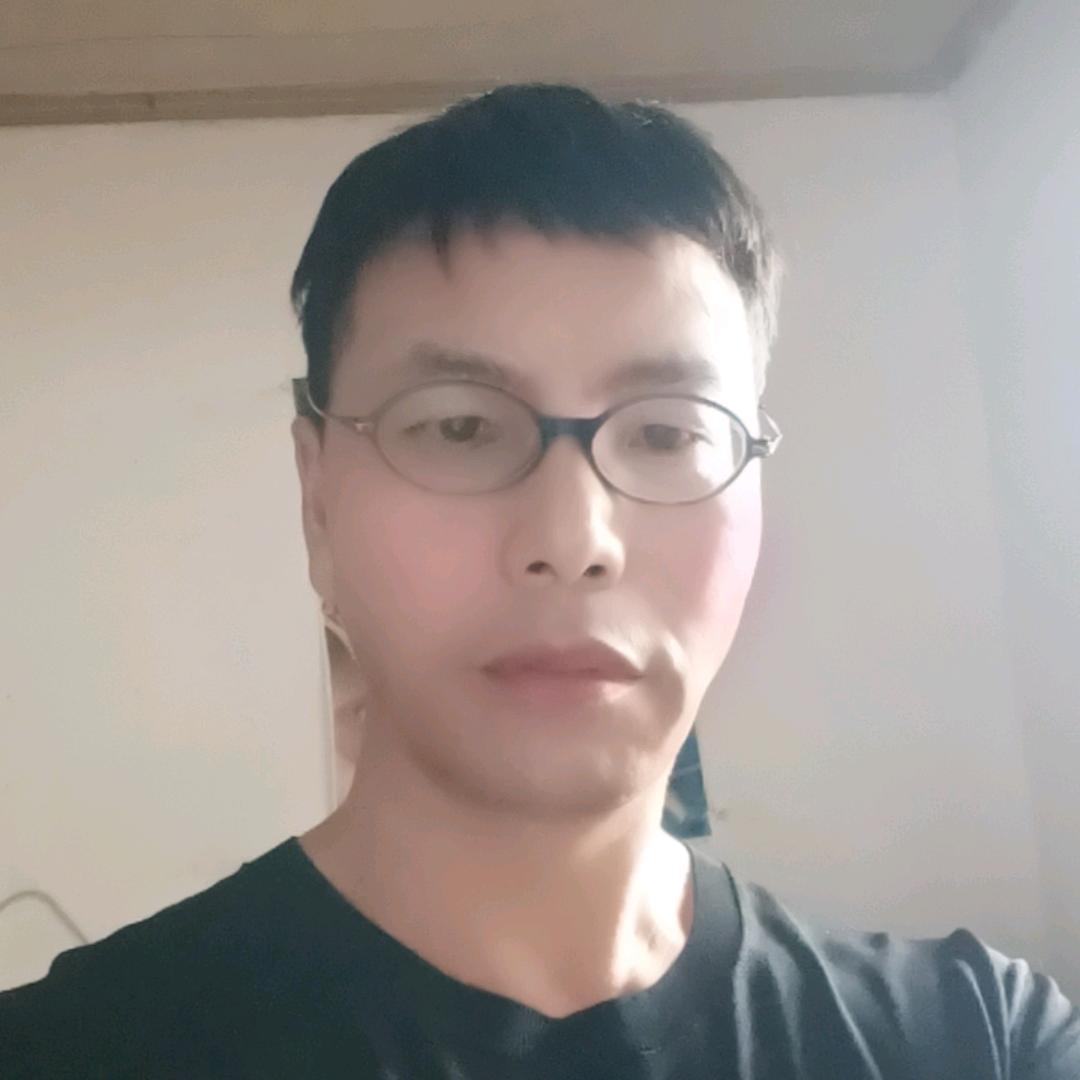 四川宜宾长宁李哥！独自一人闯荡上海做家政