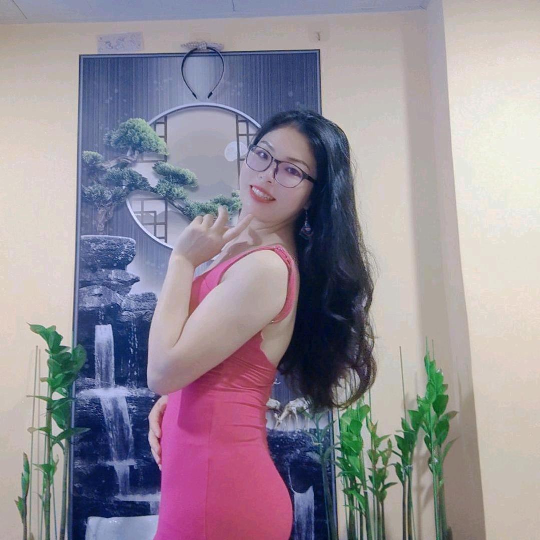 广西表妹小薇（橱窗营业中）